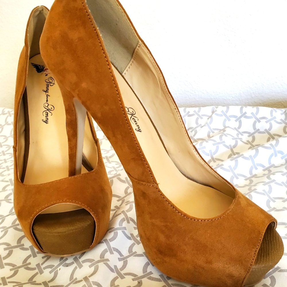 Penny Loves Kenny casual heels